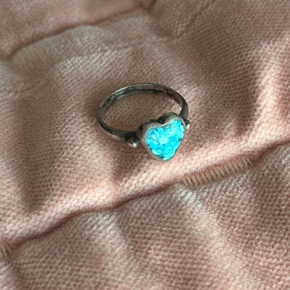 🩵🩵🩵Silver turquoise ring small petite baby size 4 - Picture 7 of 10